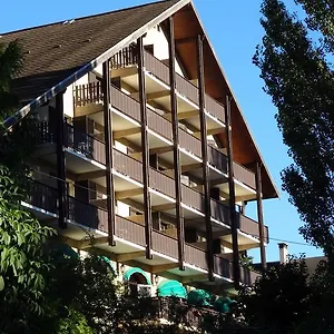 hotel-restaurant-les-barnieres.fr-provencehotel.com/