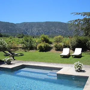 le-mas-des-lones.fr-provencehotel.com/